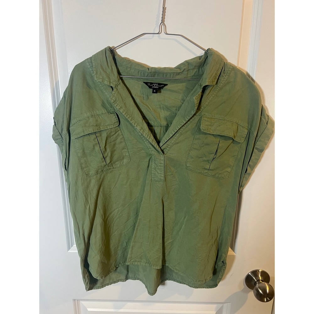 Velvet Heart Womens Pullover Top Chest Flap Pockets Olive Green XL